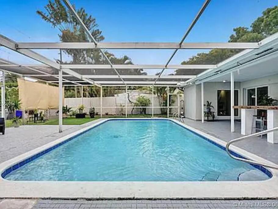 Pool Vacation Villa Hollywood Exterior photo